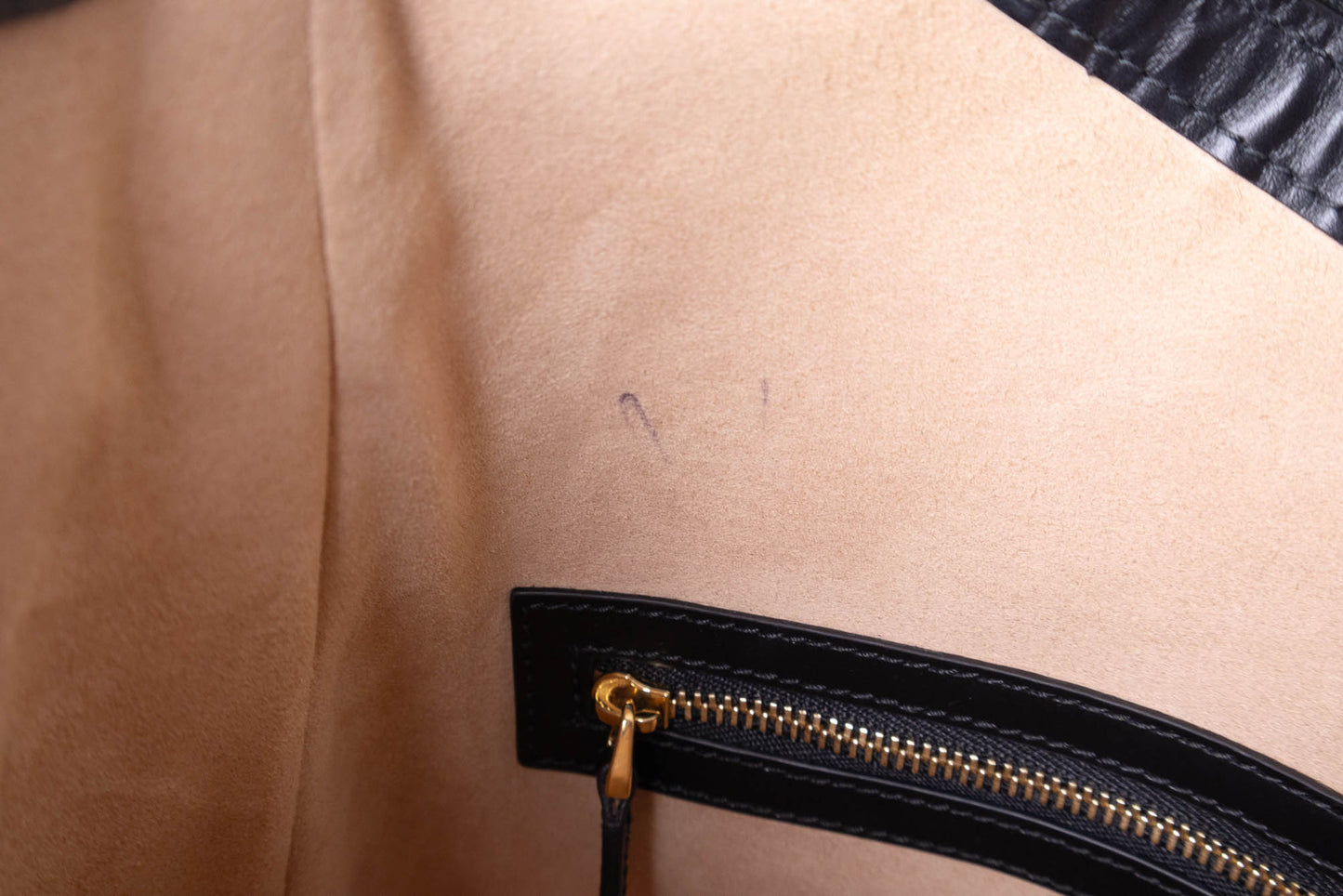 GUCCI GG SIGNATURE LINEA A LARGE GUCCISSIMA HOBO