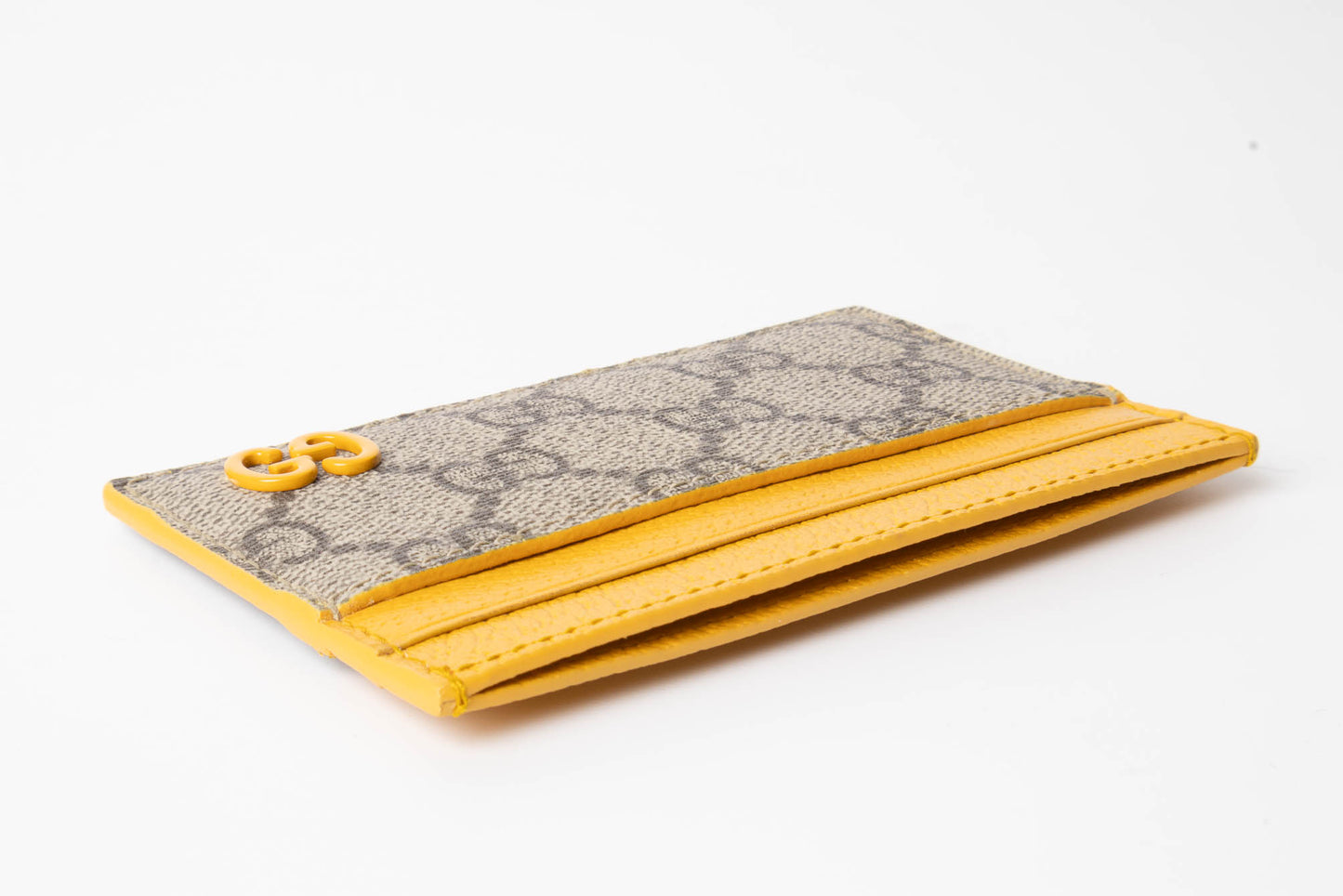 TARJETERO GUCCI GG SUPREME CANVAS AMARILLO