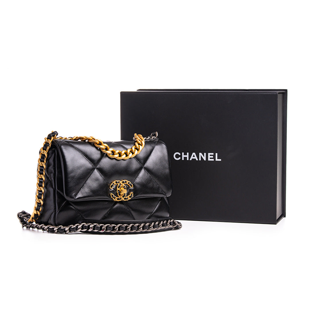 Diseñadores: CHANEL
