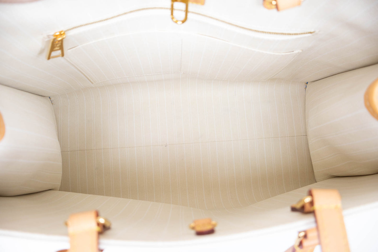 LV ON THE GO ST. TROPEZ LIMITED EDITION GM