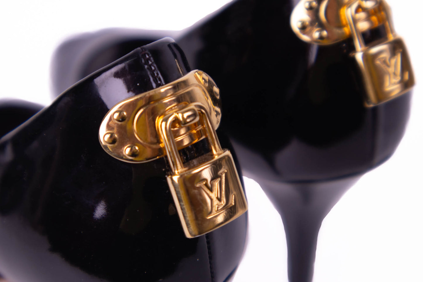 LV PUMPS OH REALLY! BURGUNDY