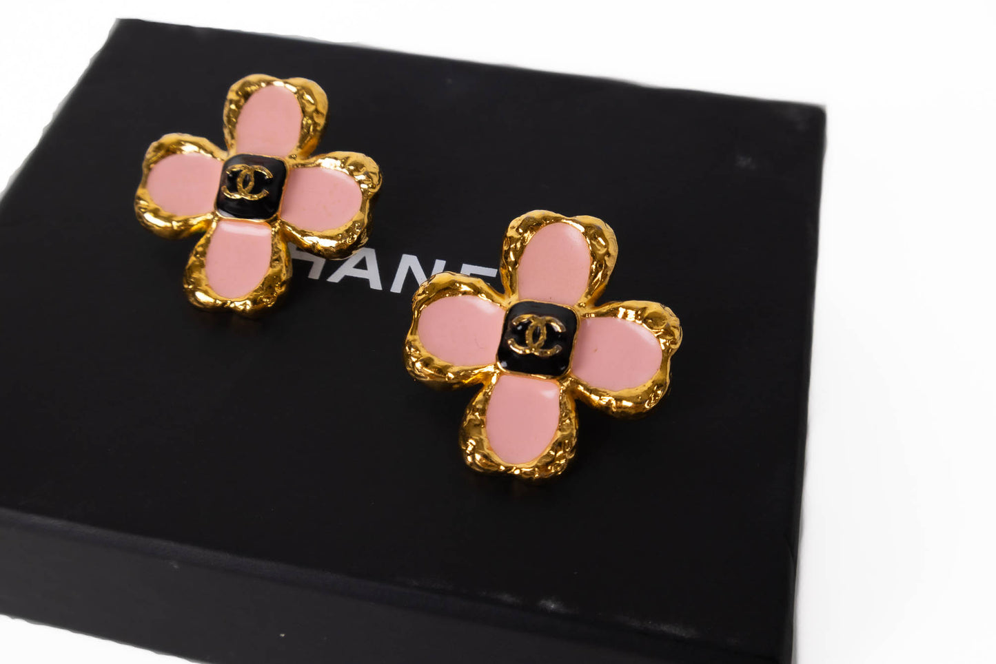 ARETES CHANEL PINK FLOWER