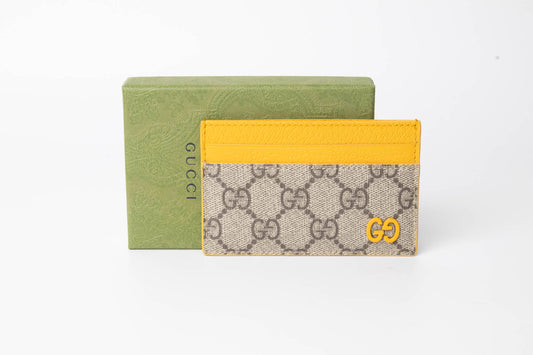 TARJETERO GUCCI GG SUPREME CANVAS AMARILLO