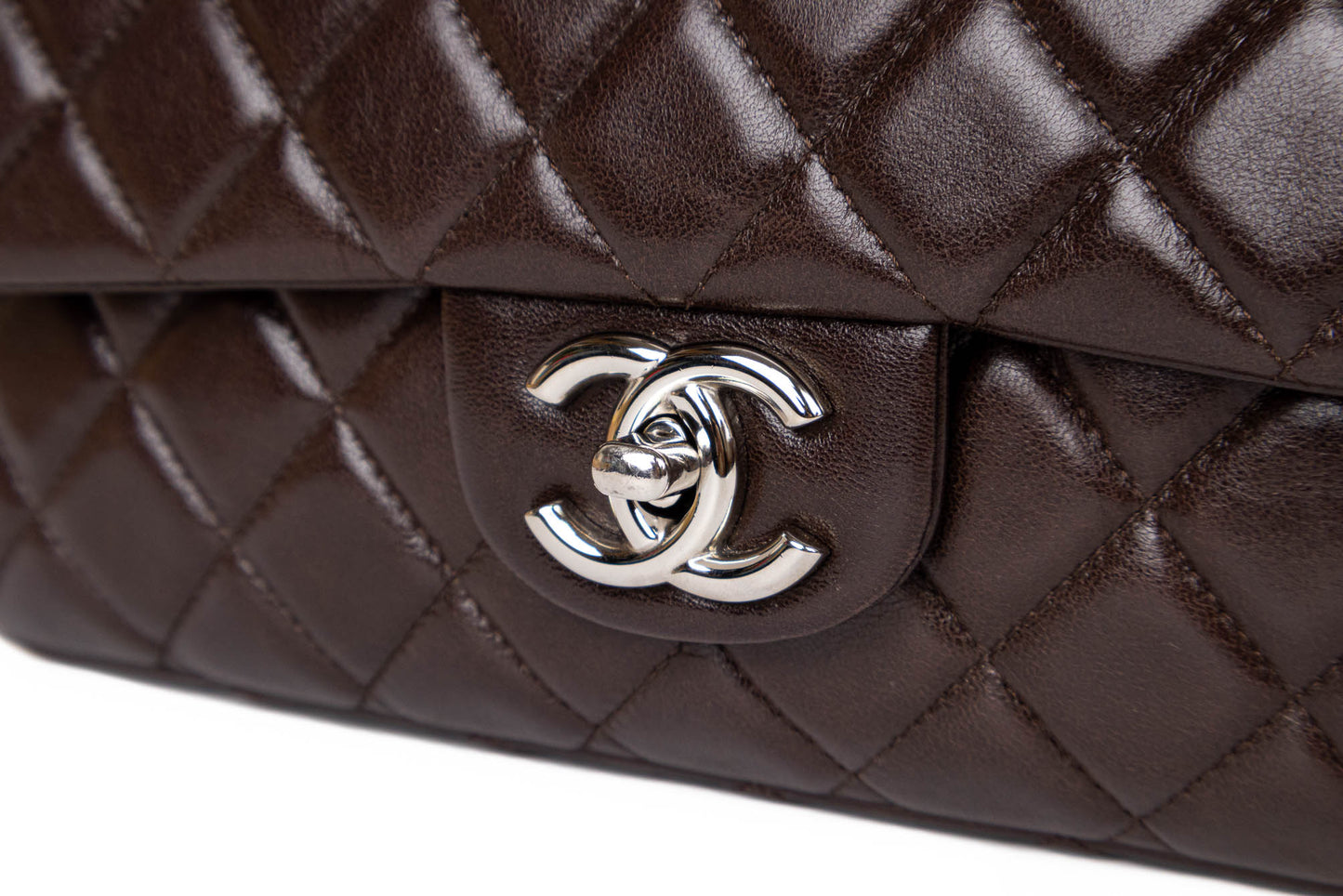 CHANEL CLASSIC DOUBLE FLAP BAG MEDIUM CHOCOLATE