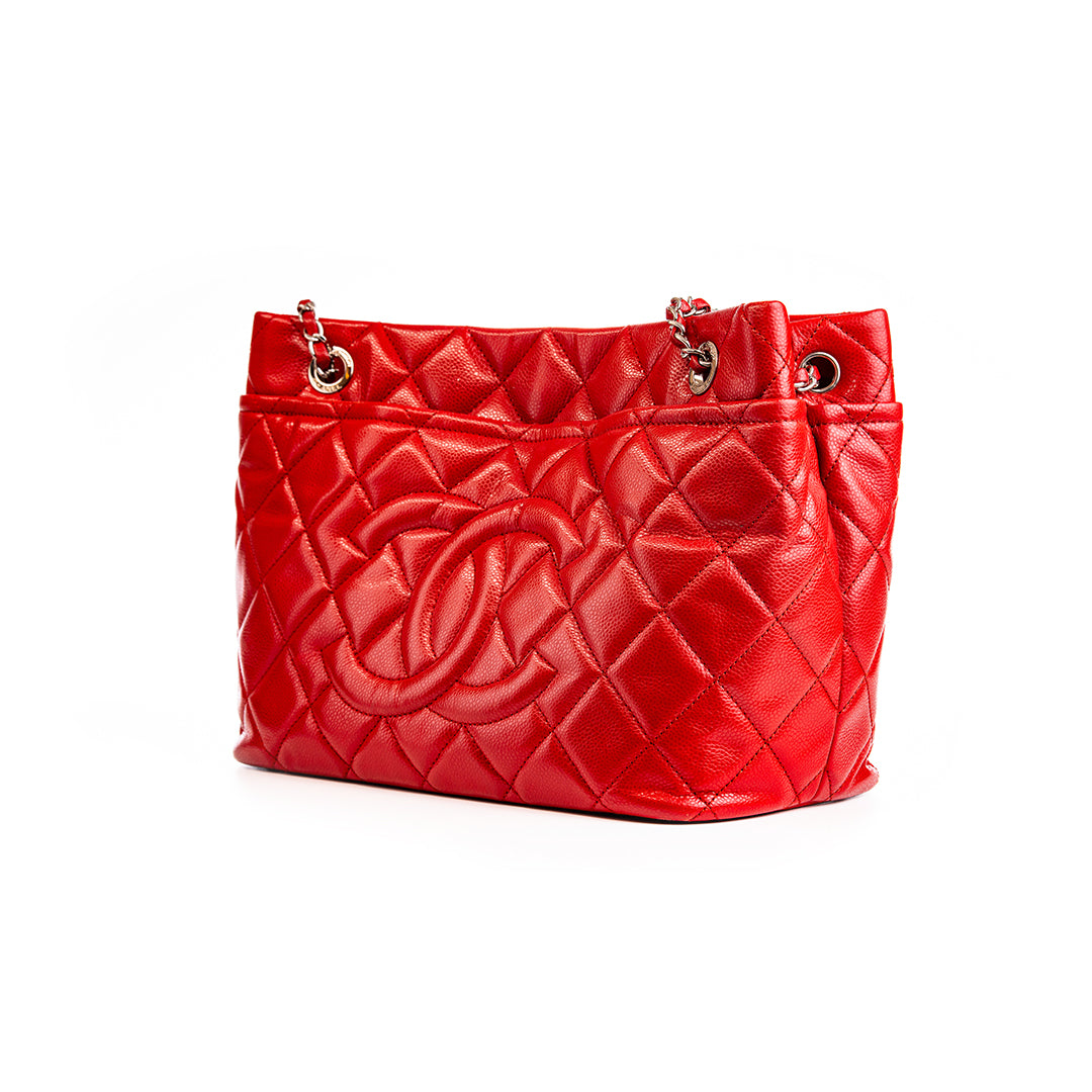 CAVIAR QUILTED TIMELESS CC SOFT TOTE RED